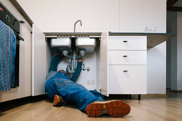 Professional Leak Detection technician working in Bellwood, VA